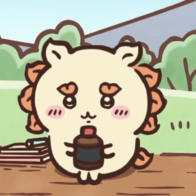 시사가 야외에서 작은 병을 들고 의욕 넘치는 표정을 짓는 귀여운 GIF